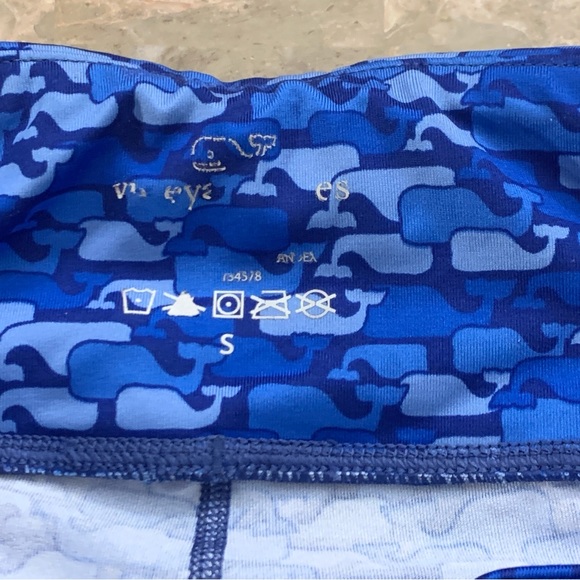 Vineyard Vines Yoga Pants Fitness Leggings Small Royal Blue Whale Print 23” - Picture 8 of 12